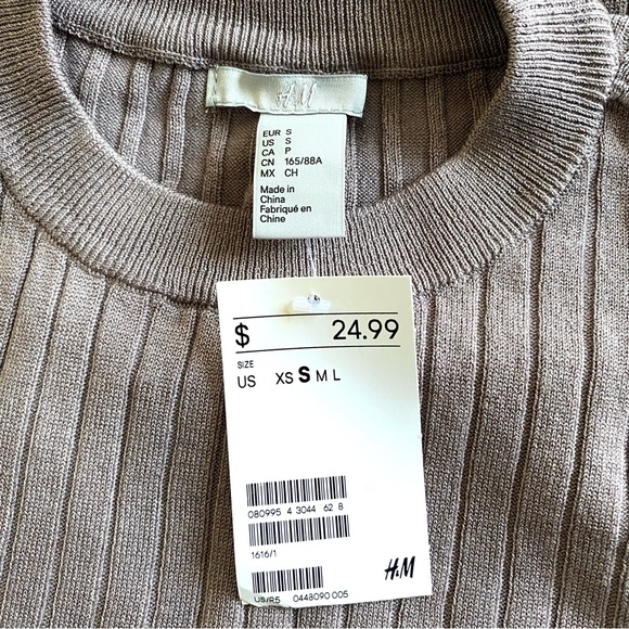 H&M Crew Neck Ribbed Sweater - Picture 3 of 4